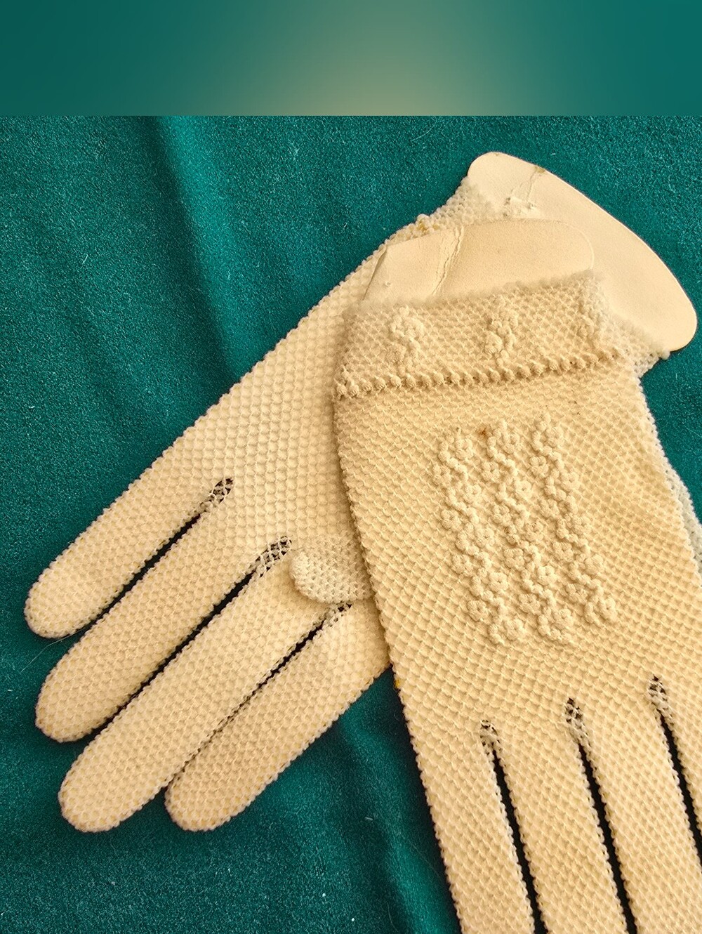Vintage White Woven Cotton Tea Party Gloves - Mid-Century Coquette / Bridal